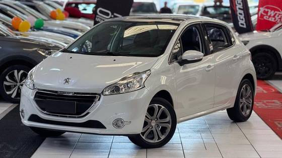 PEUGEOT 208 1.6 GRIFFE 16V FLEX 4P AUTOMÁTICO PEUGEOT 208 1.6 GRIFFE 16V FLEX 4P AUTOMÁTICO